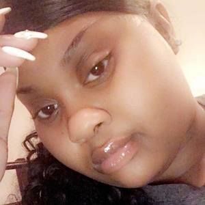 Meet your Posher, Constance